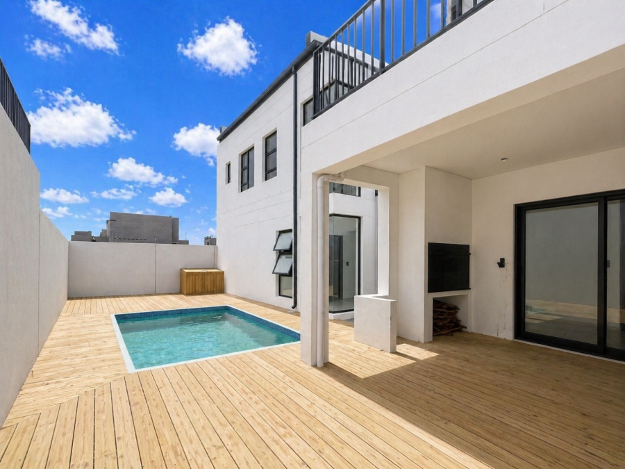 4 Bedroom Property for Sale in Sandown Western Cape